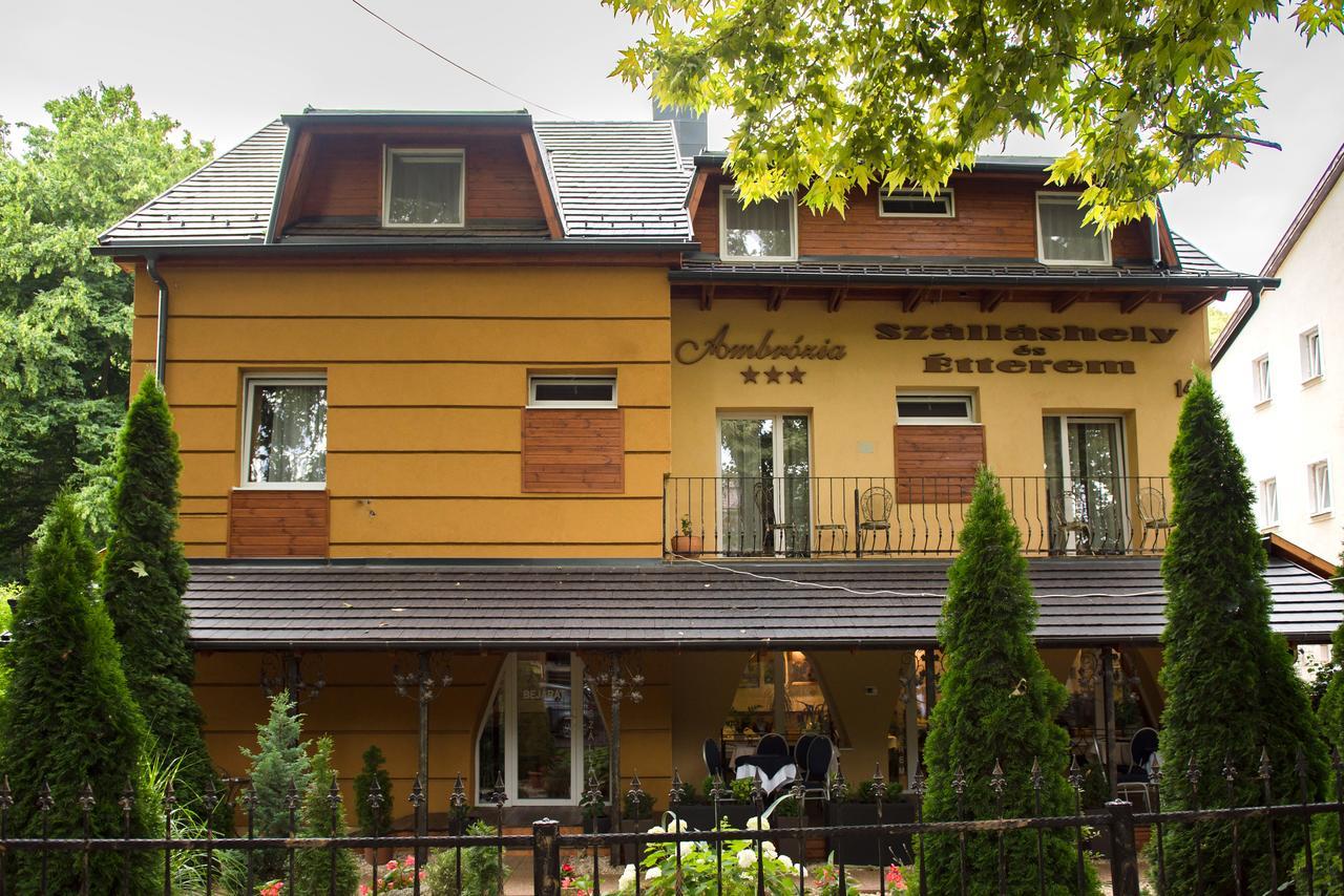 Ambrózia Szálláshely és Étterem Miskolc Exterior foto