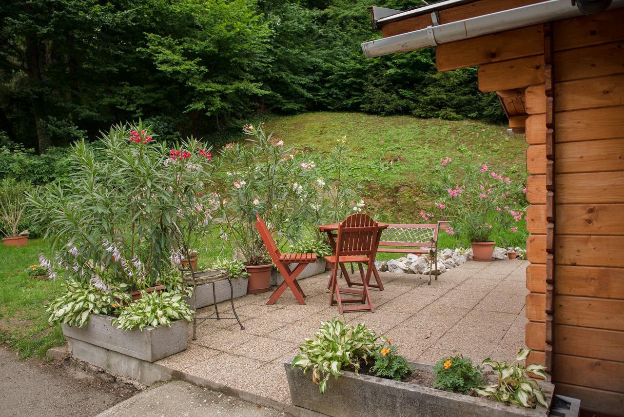Ambrózia Szálláshely és Étterem Miskolc Exterior foto